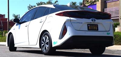 2017 Toyota Prius Prime premium Advanced   - Photo 3 - Pasadena, CA 91107