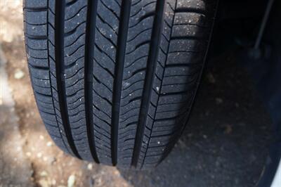 2017 Toyota Prius Prime premium Advanced   - Photo 27 - Pasadena, CA 91107