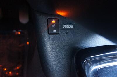 2017 Toyota Prius Prime premium Advanced   - Photo 14 - Pasadena, CA 91107