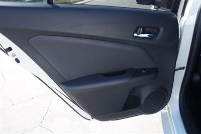 2017 Toyota Prius Prime premium Advanced   - Photo 19 - Pasadena, CA 91107