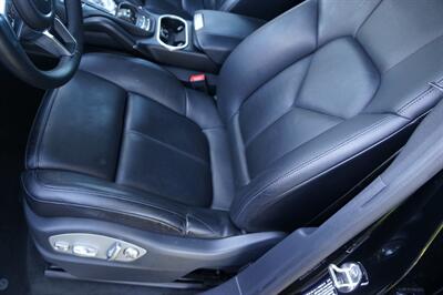 2017 Porsche Cayenne   - Photo 7 - Pasadena, CA 91107