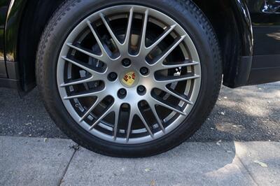 2017 Porsche Cayenne   - Photo 23 - Pasadena, CA 91107