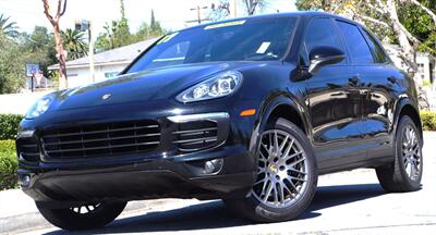 2017 Porsche Cayenne   - Photo 2 - Pasadena, CA 91107