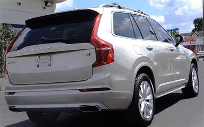 2016 Volvo XC90 T6 Momentum   - Photo 4 - Pasadena, CA 91107