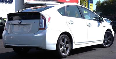 2013 Toyota Prius Three   - Photo 3 - Pasadena, CA 91107