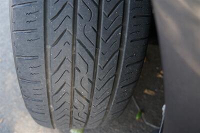 2011 Toyota Camry XLE V6   - Photo 23 - Pasadena, CA 91107