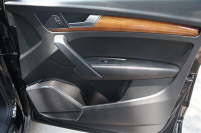 2022 Audi Q5 quattro S line Premium 45   - Photo 19 - Pasadena, CA 91107
