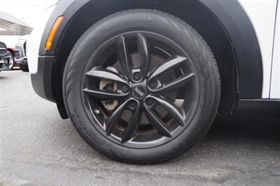 2016 MINI Countryman Cooper S   - Photo 16 - Pasadena, CA 91107