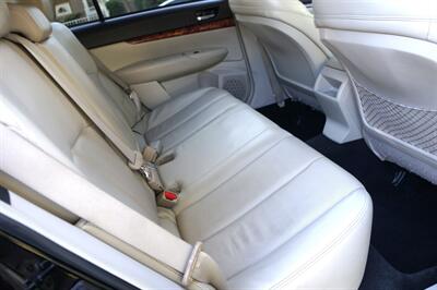 2011 Subaru Outback 2.5i Limited - Photo 10 - Pasadena, CA 91107