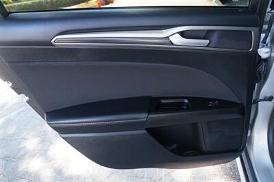 2017 Ford Fusion SE - Photo 16 - Pasadena, CA 91107