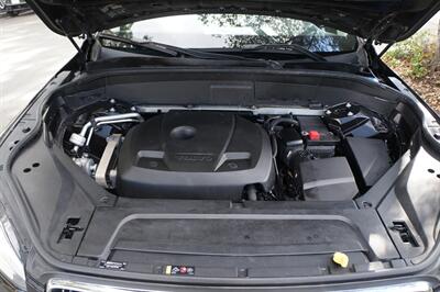 2016 Volvo XC90 T6 Momentum   - Photo 19 - Pasadena, CA 91107