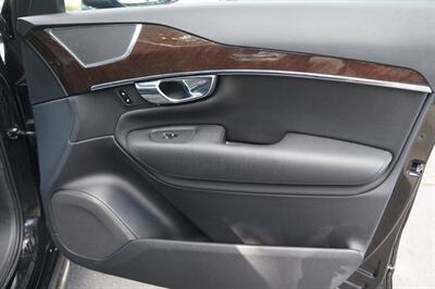 2016 Volvo XC90 T6 Momentum   - Photo 23 - Pasadena, CA 91107