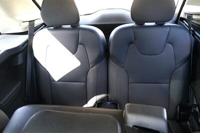 2016 Volvo XC90 T6 Momentum   - Photo 12 - Pasadena, CA 91107