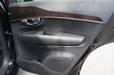 2016 Volvo XC90 T6 Momentum   - Photo 24 - Pasadena, CA 91107