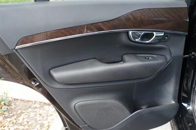 2016 Volvo XC90 T6 Momentum   - Photo 22 - Pasadena, CA 91107