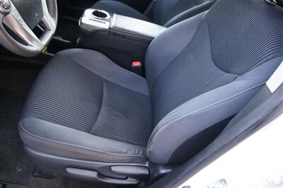 2015 Toyota Prius v Two   - Photo 6 - Pasadena, CA 91107