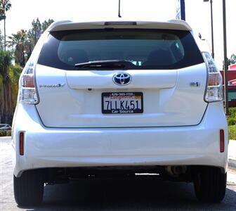2015 Toyota Prius v Two   - Photo 5 - Pasadena, CA 91107