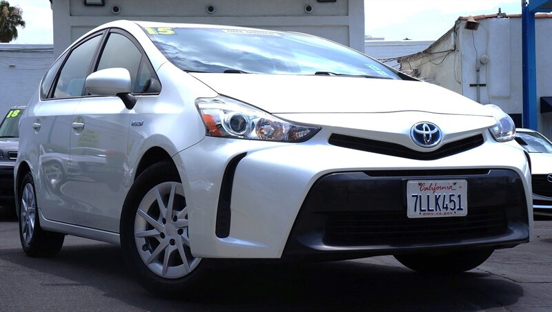 2015 Toyota Prius v Two  
