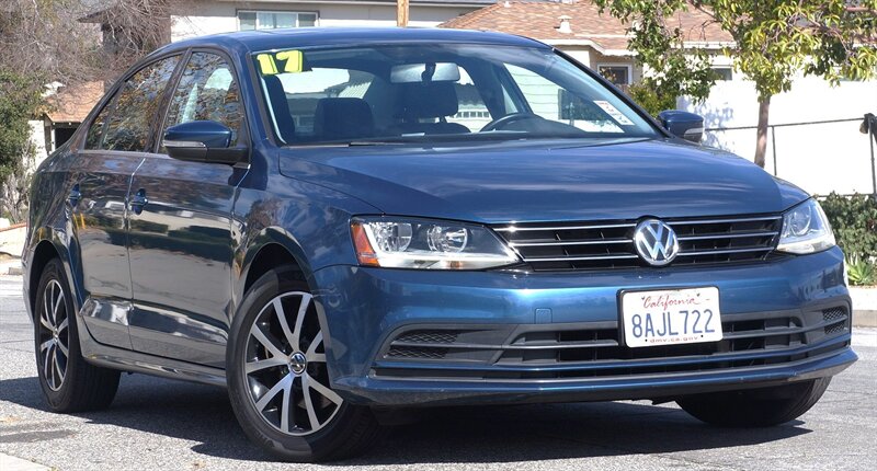 2017 Volkswagen Jetta 1.4T SE   - Photo 1 - Pasadena, CA 91107