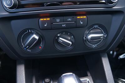 2017 Volkswagen Jetta 1.4T SE   - Photo 10 - Pasadena, CA 91107