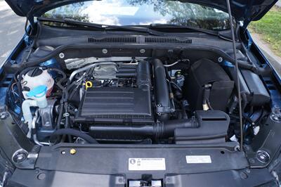 2017 Volkswagen Jetta 1.4T SE   - Photo 12 - Pasadena, CA 91107