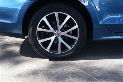 2017 Volkswagen Jetta 1.4T SE   - Photo 17 - Pasadena, CA 91107