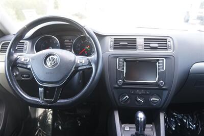 2017 Volkswagen Jetta 1.4T SE   - Photo 8 - Pasadena, CA 91107