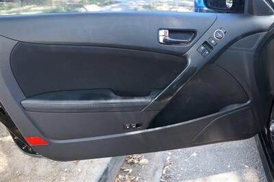2013 Hyundai Genesis Coupe 2.0T   - Photo 12 - Pasadena, CA 91107
