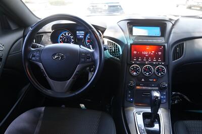 2013 Hyundai Genesis Coupe 2.0T   - Photo 8 - Pasadena, CA 91107
