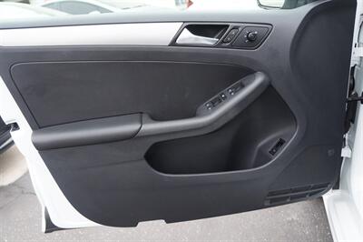 2017 Volkswagen Jetta 1.4T Trendline Plus   - Photo 11 - Pasadena, CA 91107