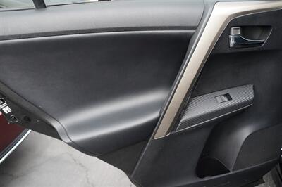 2015 Toyota RAV4 Limited   - Photo 17 - Pasadena, CA 91107