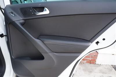 2016 Volkswagen Tiguan 2.0T SE   - Photo 18 - Pasadena, CA 91107