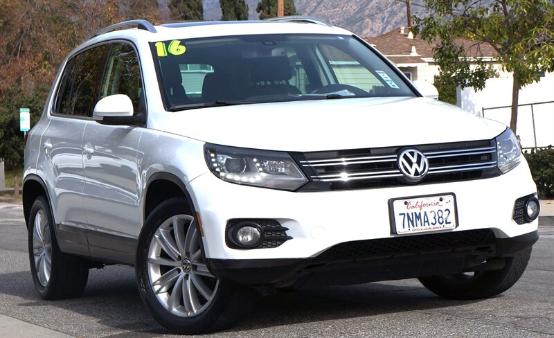 2016 Volkswagen Tiguan SE's photo
