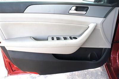 2015 Hyundai SONATA SE   - Photo 15 - Pasadena, CA 91107