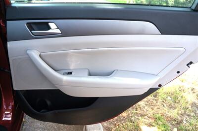 2015 Hyundai SONATA SE   - Photo 14 - Pasadena, CA 91107
