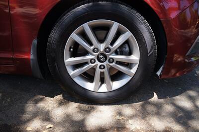 2015 Hyundai SONATA SE   - Photo 18 - Pasadena, CA 91107