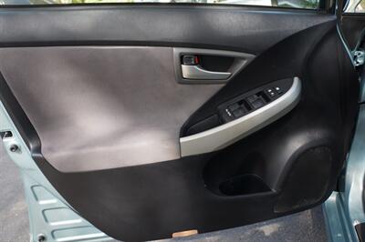 2013 Toyota Prius Plug-in Hybrid - Photo 15 - Pasadena, CA 91107