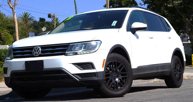 2018 Volkswagen Tiguan 2.0T SE - Photo 1 - Pasadena, CA 91107