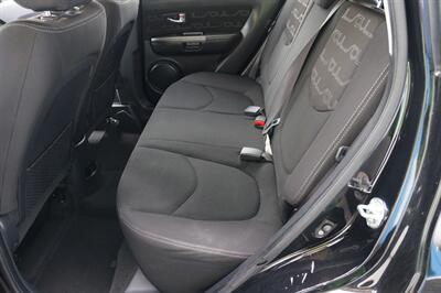 2013 Kia Soul +   - Photo 8 - Pasadena, CA 91107