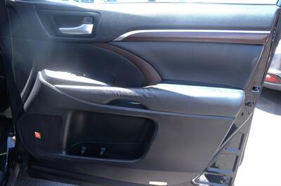 2014 Toyota Highlander Limited   - Photo 14 - Pasadena, CA 91107