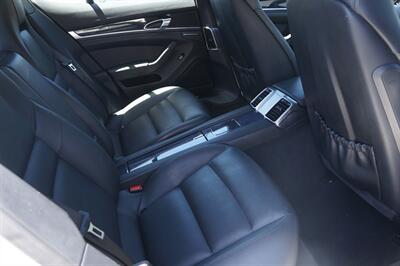 2014 Porsche Panamera   - Photo 8 - Pasadena, CA 91107