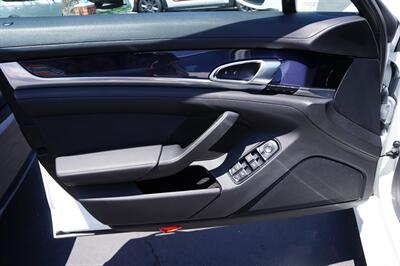 2014 Porsche Panamera   - Photo 17 - Pasadena, CA 91107
