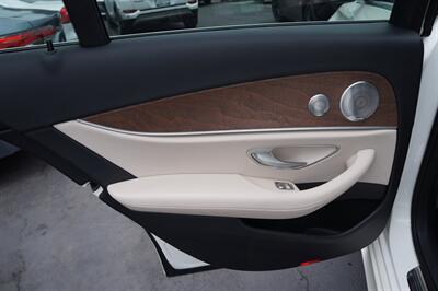 2017 Mercedes-Benz E 300   - Photo 18 - Pasadena, CA 91107