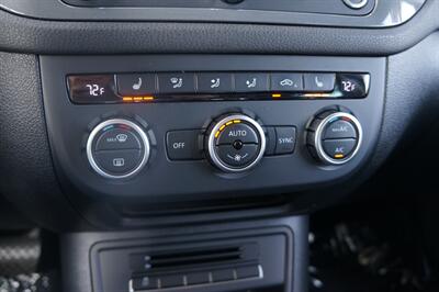 2014 Volkswagen Tiguan SEL   - Photo 13 - Pasadena, CA 91107