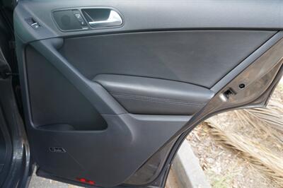 2014 Volkswagen Tiguan SEL   - Photo 22 - Pasadena, CA 91107