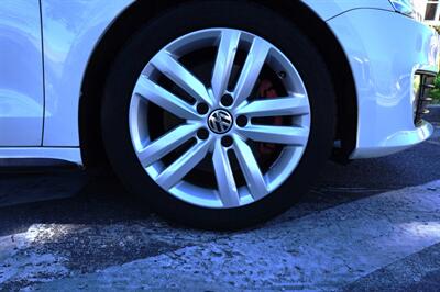 2012 Volkswagen Jetta GLI   - Photo 16 - Pasadena, CA 91107