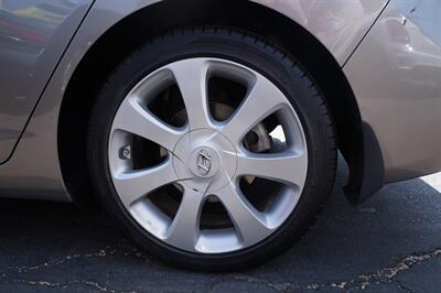 2013 Hyundai ELANTRA Limited - Photo 18 - Pasadena, CA 91107