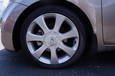 2013 Hyundai ELANTRA Limited - Photo 19 - Pasadena, CA 91107