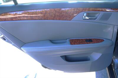 2006 Toyota Avalon XLS   - Photo 18 - Pasadena, CA 91107