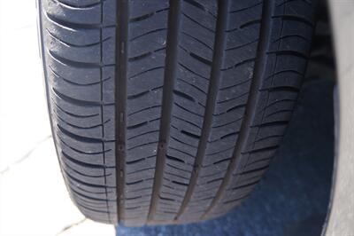 2006 Toyota Avalon XLS   - Photo 21 - Pasadena, CA 91107